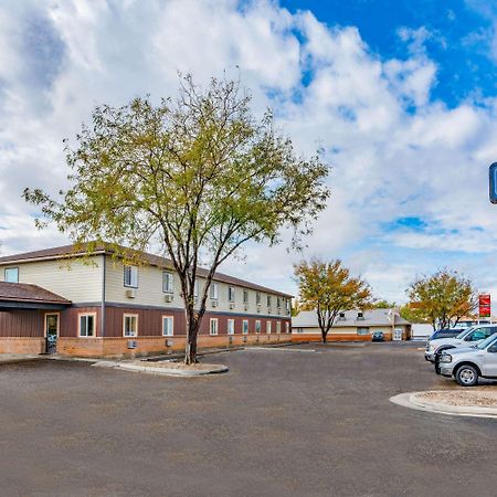 Travelodge By Wyndham Lovell Bighorns Exterior photo